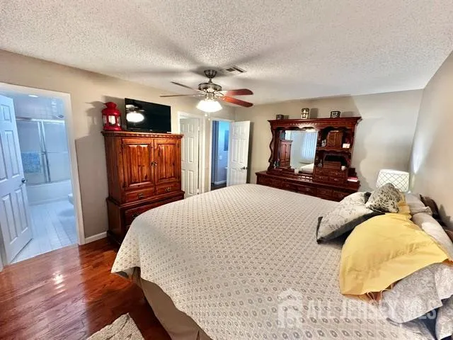 589 Madison Drive #B Monroe, NJ 08831