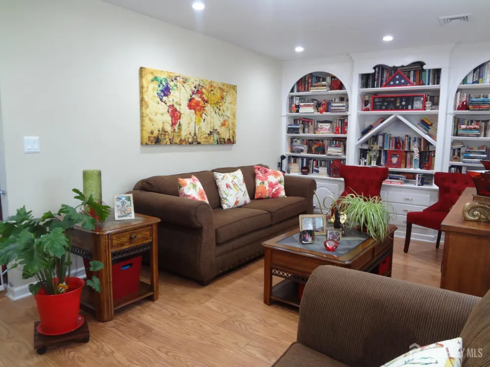 4 Wilbur Terrace Sayreville, NJ 08872