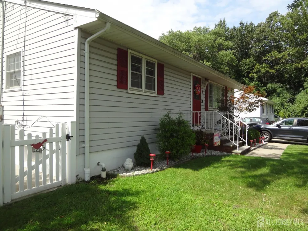 4 Wilbur Terrace Sayreville, NJ 08872