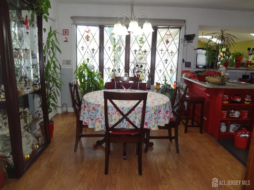 4 Wilbur Terrace Sayreville, NJ 08872