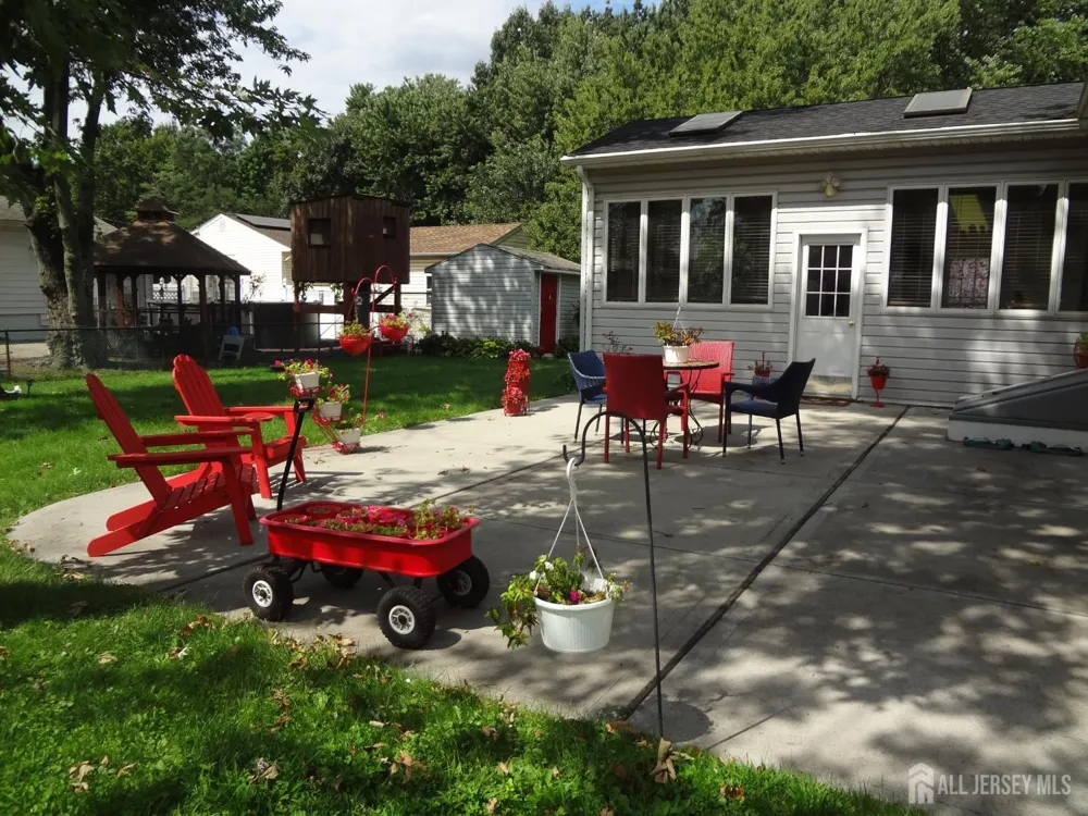 4 Wilbur Terrace Sayreville, NJ 08872
