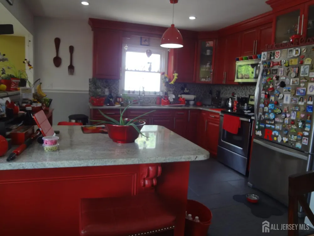 4 Wilbur Terrace Sayreville, NJ 08872