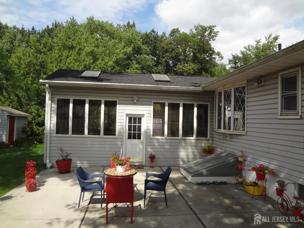 4 Wilbur Terrace Sayreville, NJ 08872