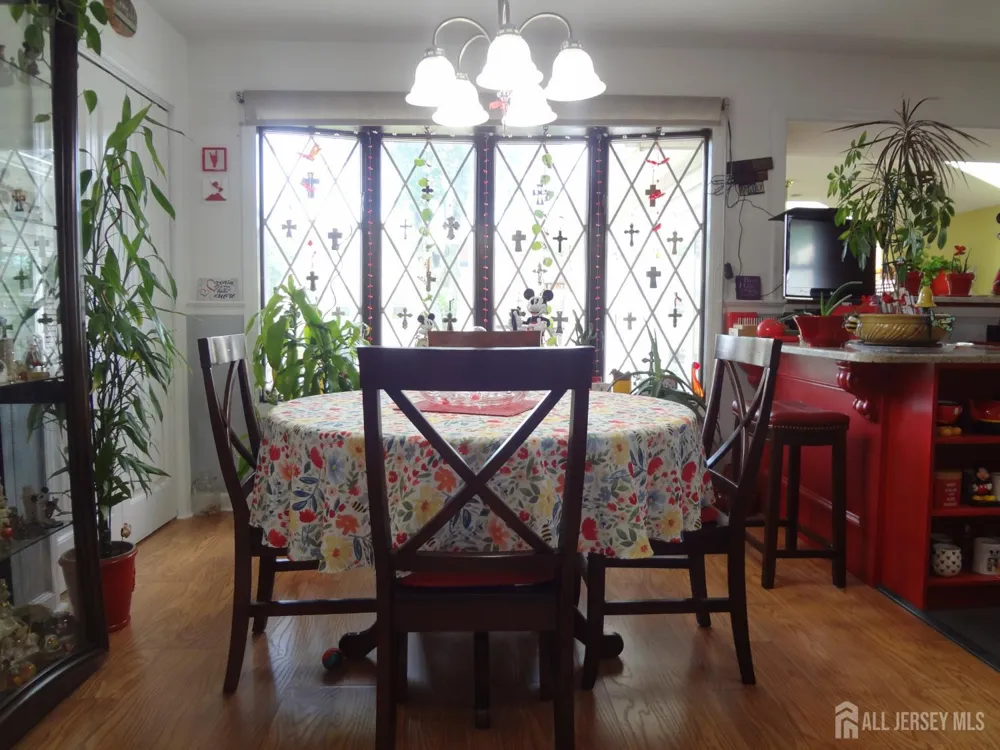 4 Wilbur Terrace Sayreville, NJ 08872
