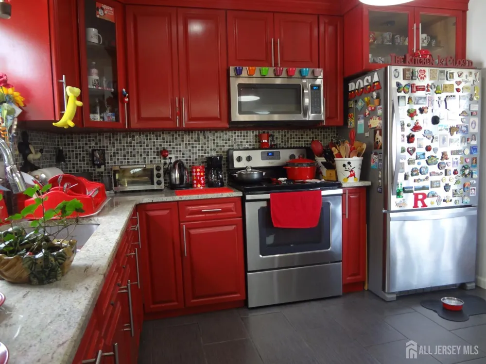 4 Wilbur Terrace Sayreville, NJ 08872