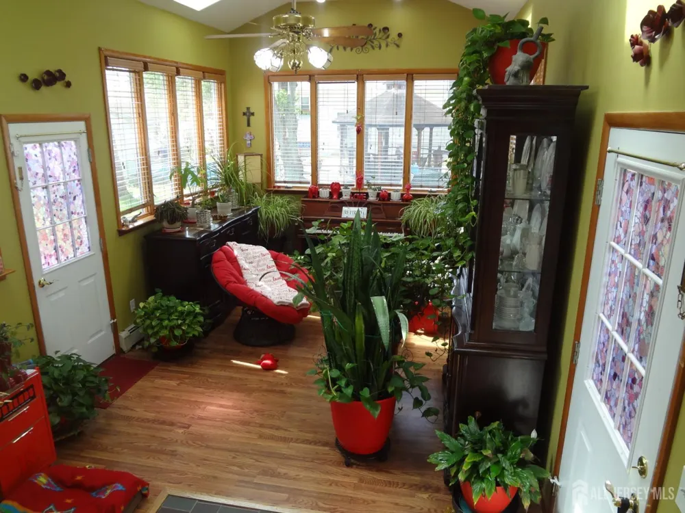 4 Wilbur Terrace Sayreville, NJ 08872