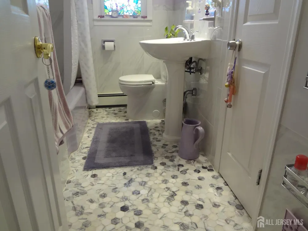 4 Wilbur Terrace Sayreville, NJ 08872