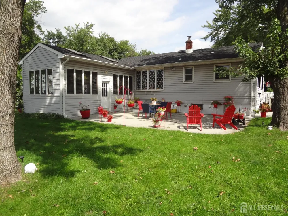 4 Wilbur Terrace Sayreville, NJ 08872
