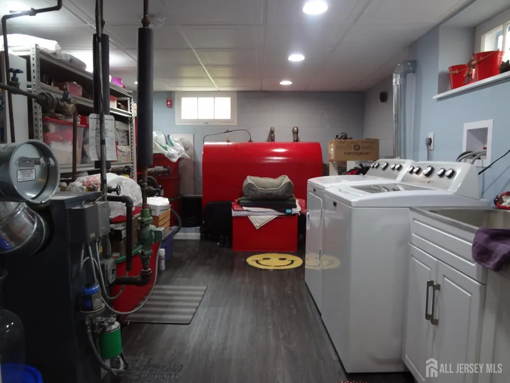4 Wilbur Terrace Sayreville, NJ 08872