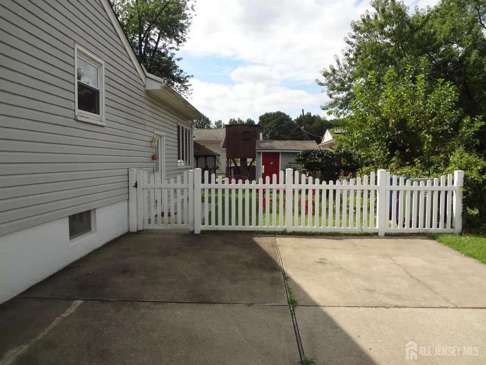 4 Wilbur Terrace Sayreville, NJ 08872
