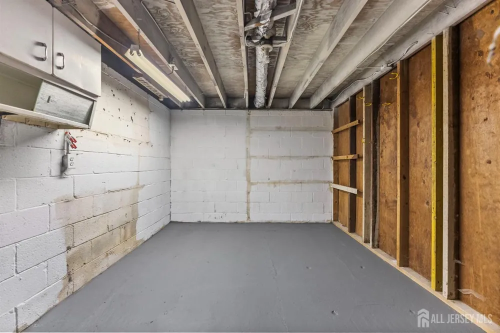14 Harrison Street Sayreville, NJ 08872