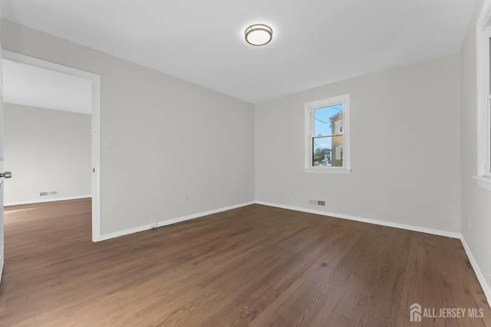 14 Harrison Street Sayreville, NJ 08872