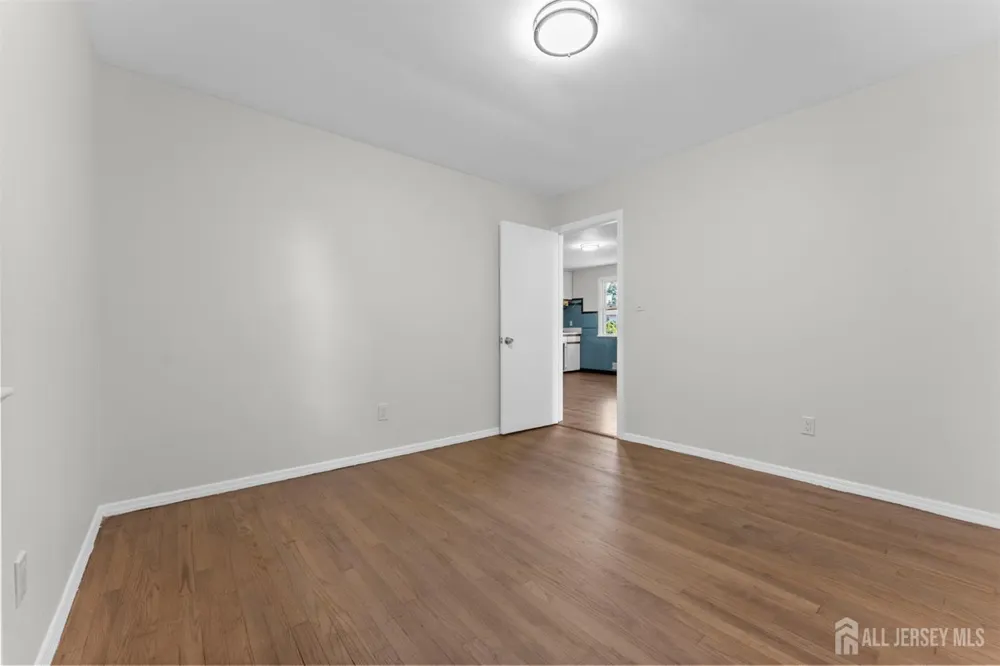 14 Harrison Street Sayreville, NJ 08872