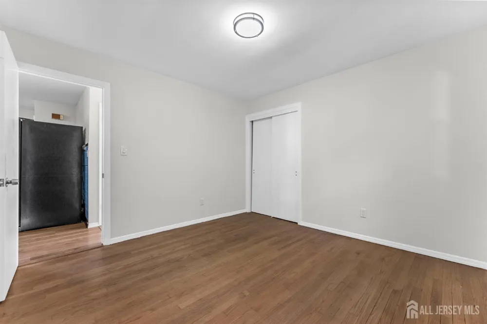 14 Harrison Street Sayreville, NJ 08872