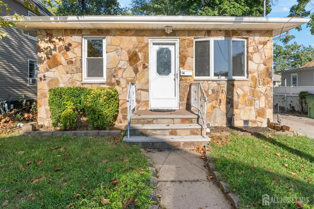 14 Harrison Street Sayreville, NJ 08872