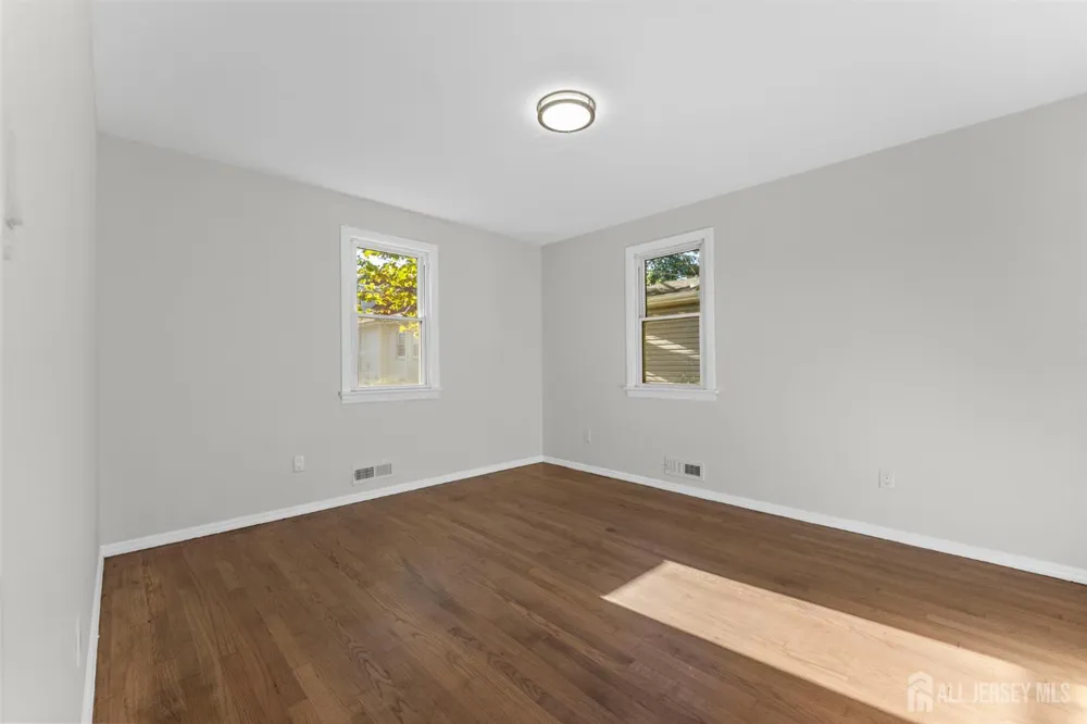 14 Harrison Street Sayreville, NJ 08872