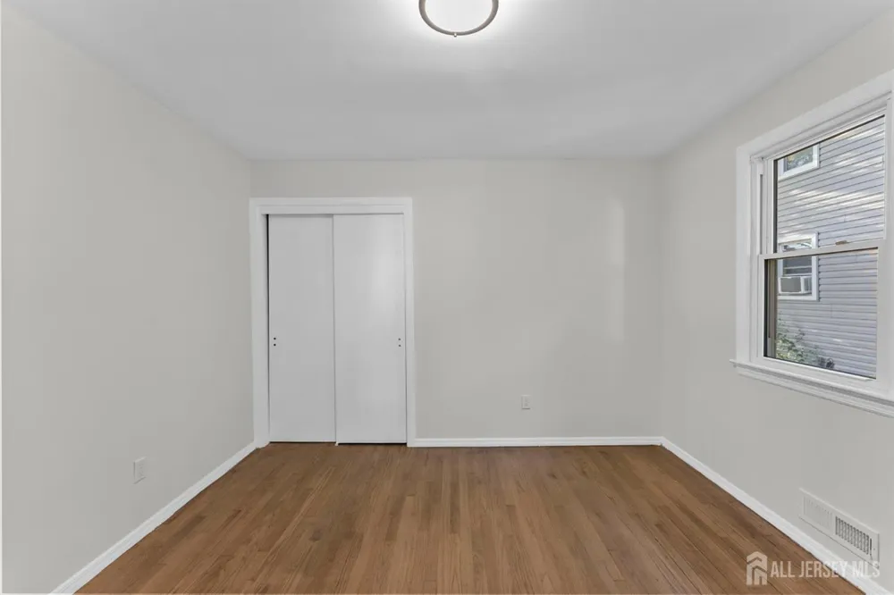 14 Harrison Street Sayreville, NJ 08872