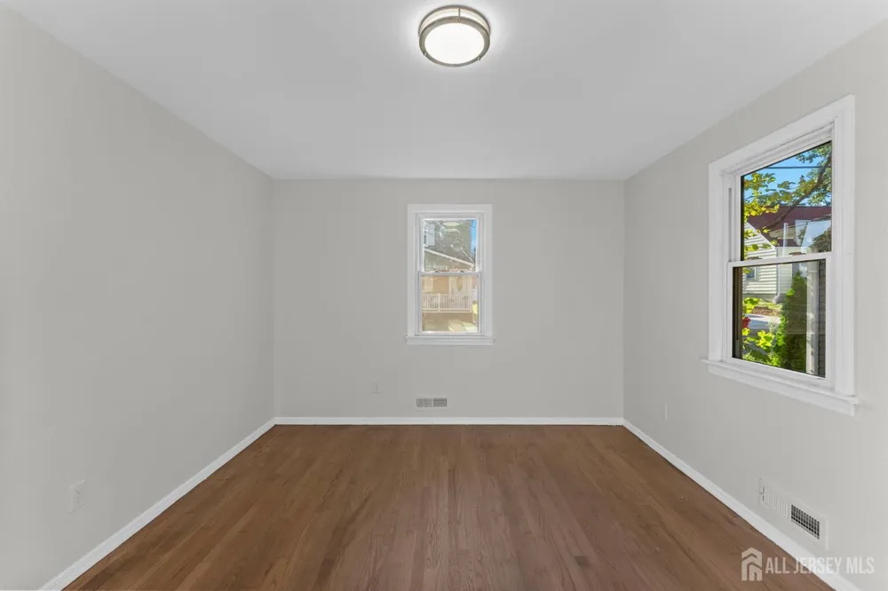 14 Harrison Street Sayreville, NJ 08872