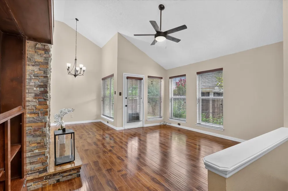 10634 Tall Oak Drive Fort Worth, TX 76108