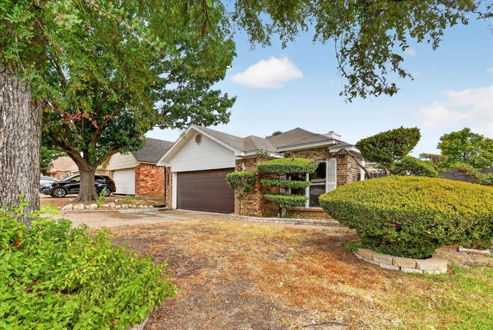 10634 Tall Oak Drive Fort Worth, TX 76108
