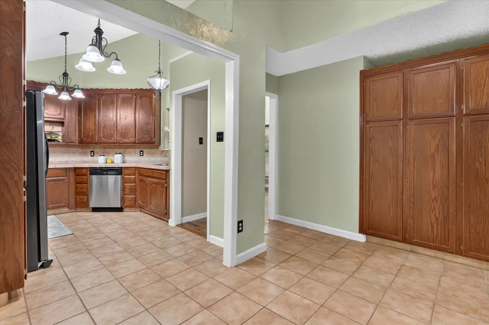 10634 Tall Oak Drive Fort Worth, TX 76108