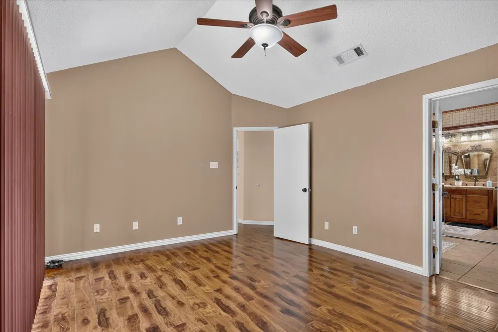10634 Tall Oak Drive Fort Worth, TX 76108