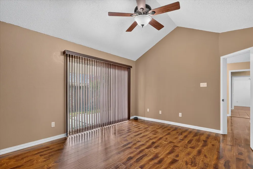 10634 Tall Oak Drive Fort Worth, TX 76108
