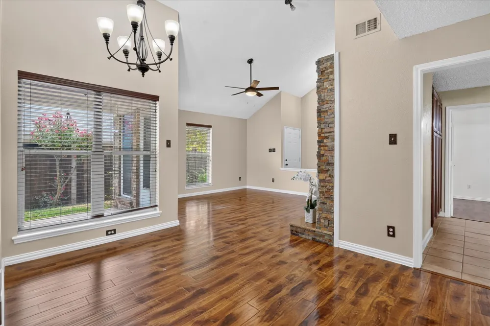 10634 Tall Oak Drive Fort Worth, TX 76108