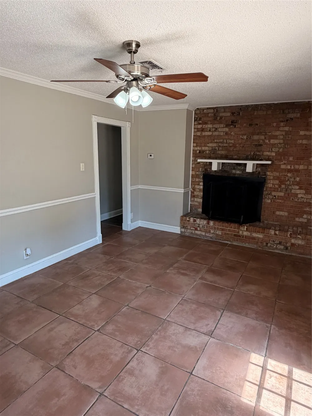 725 Willow Street Hurst, TX 76053