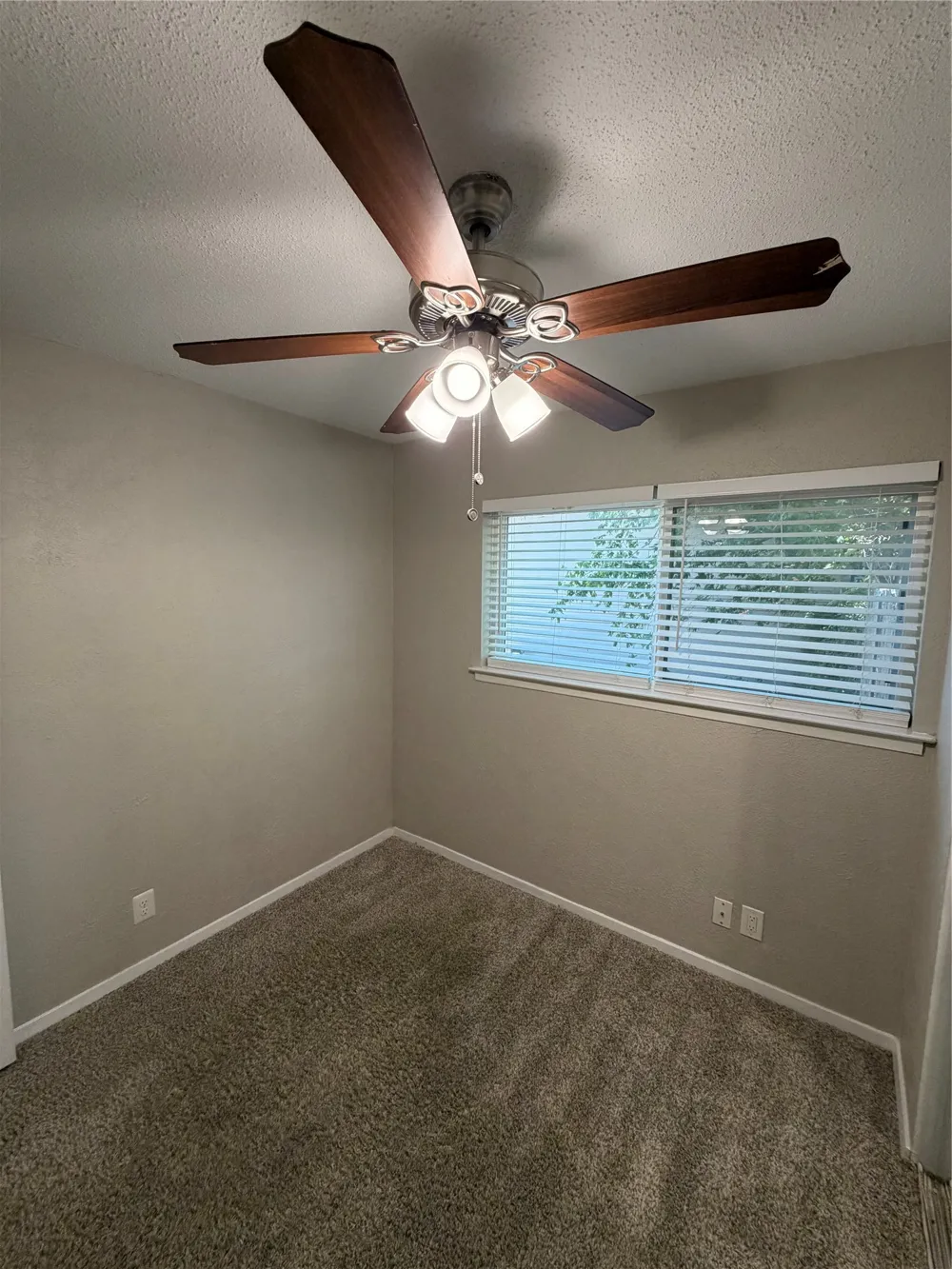 725 Willow Street Hurst, TX 76053