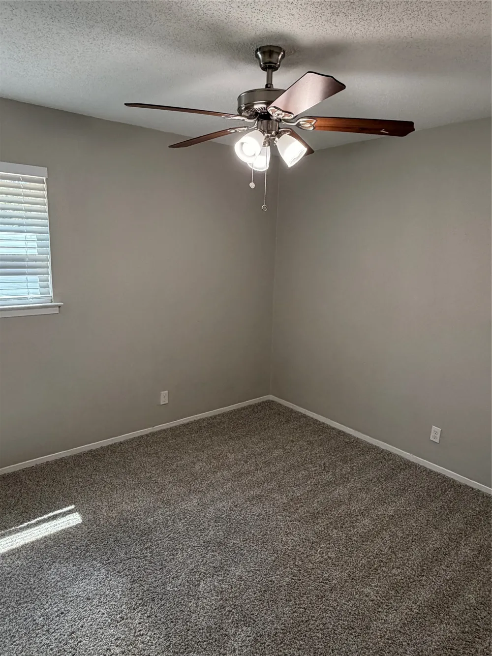 725 Willow Street Hurst, TX 76053