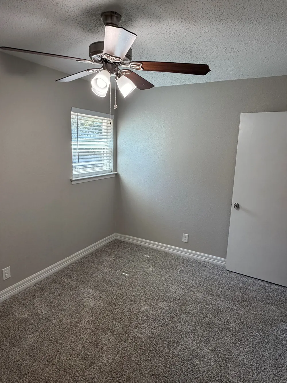725 Willow Street Hurst, TX 76053