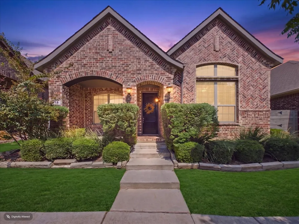 916 Boardwalk Way Argyle, TX 76226