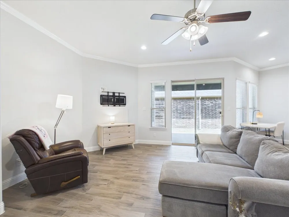916 Boardwalk Way Argyle, TX 76226