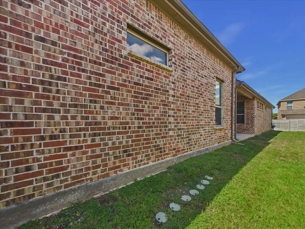 916 Boardwalk Way Argyle, TX 76226