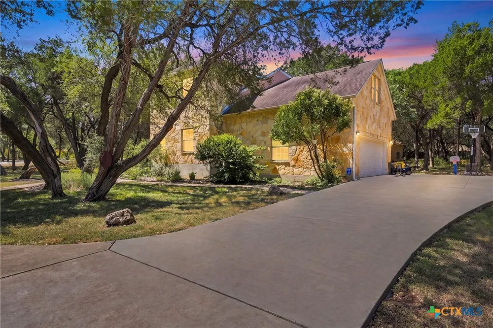 2 Trophy Lane New Braunfels, TX 78132