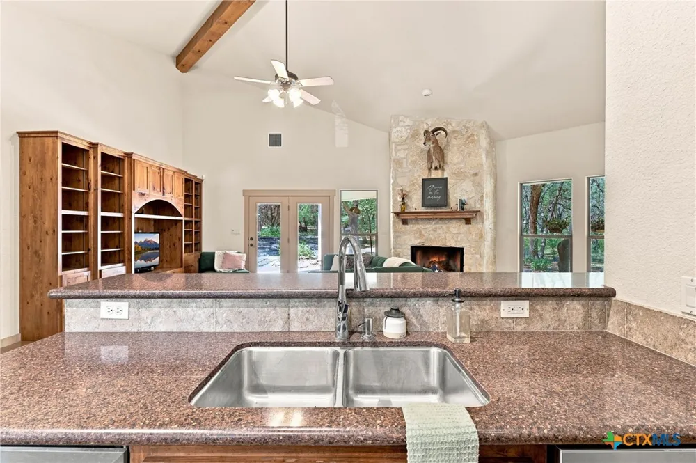 2 Trophy Lane New Braunfels, TX 78132