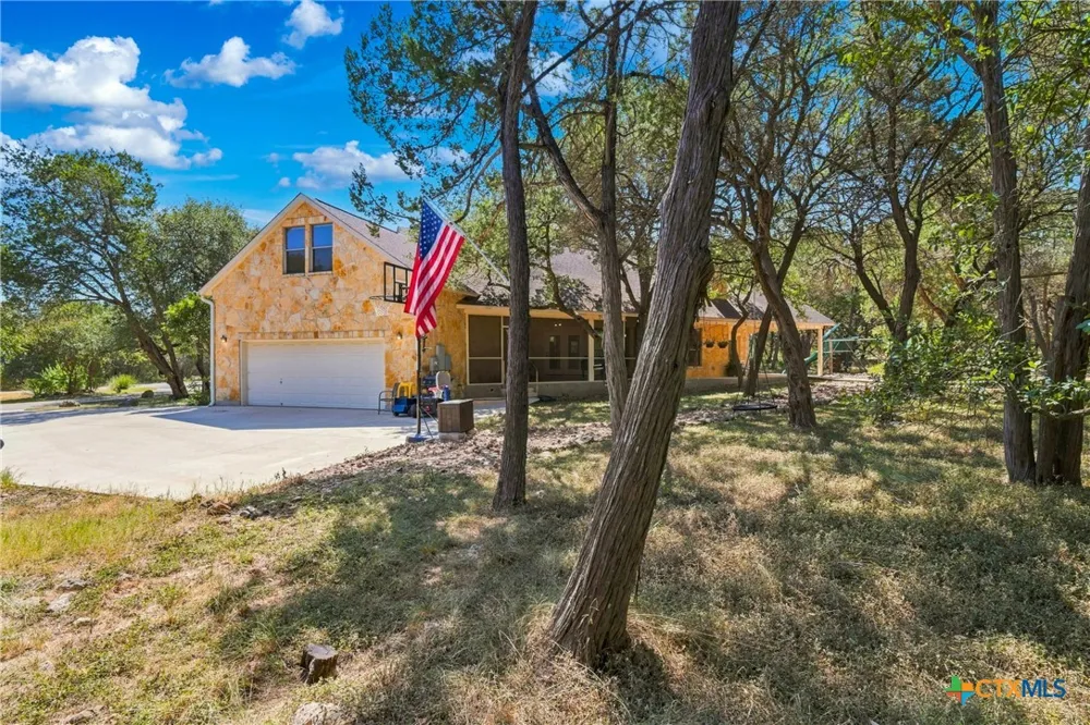 2 Trophy Lane New Braunfels, TX 78132