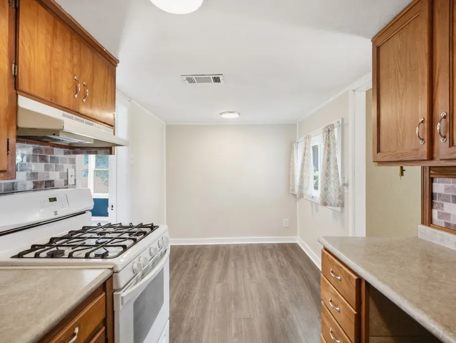1410 S Mathis Street Rockport, TX 78382