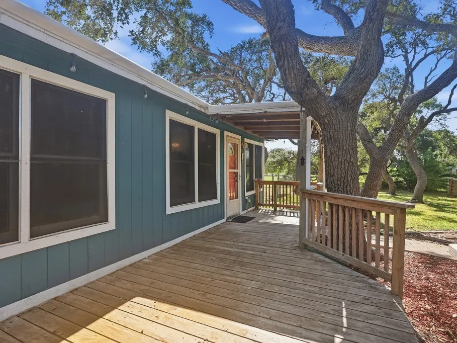 1410 S Mathis Street Rockport, TX 78382