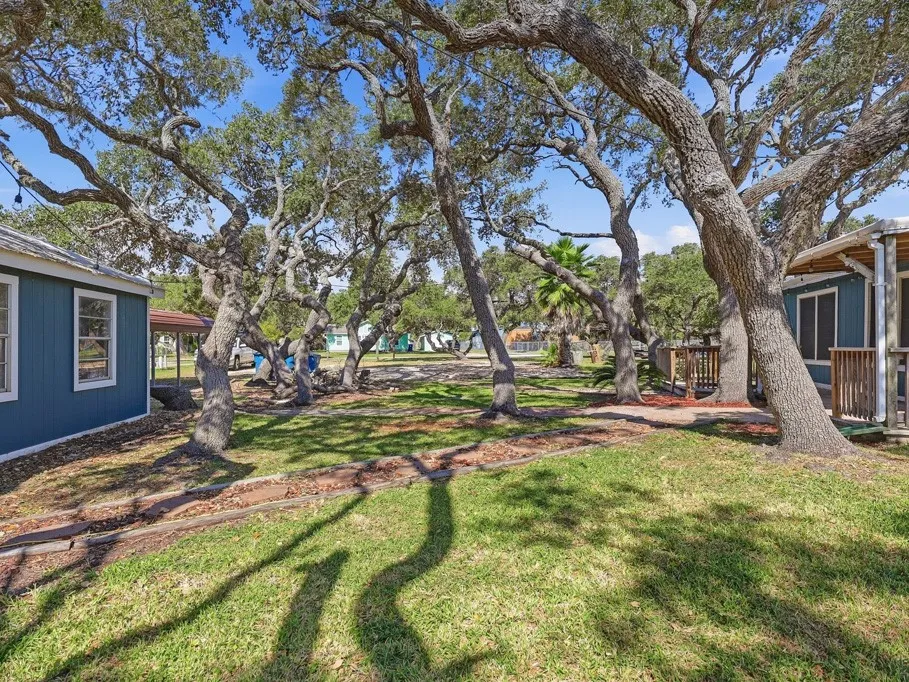 1410 S Mathis Street Rockport, TX 78382