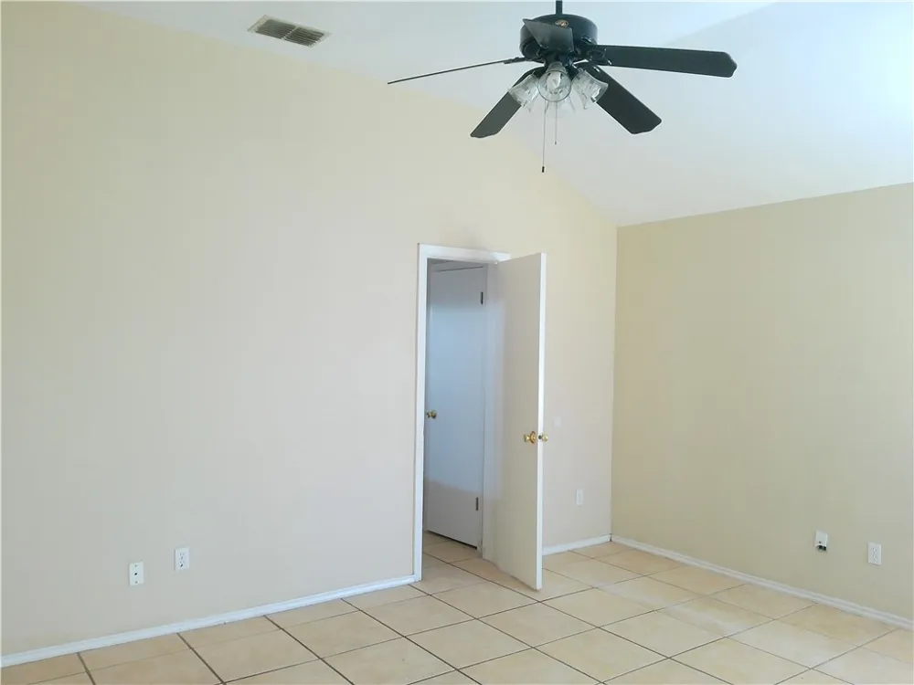 7818 Wolverine Drive Corpus Christi, TX 78414