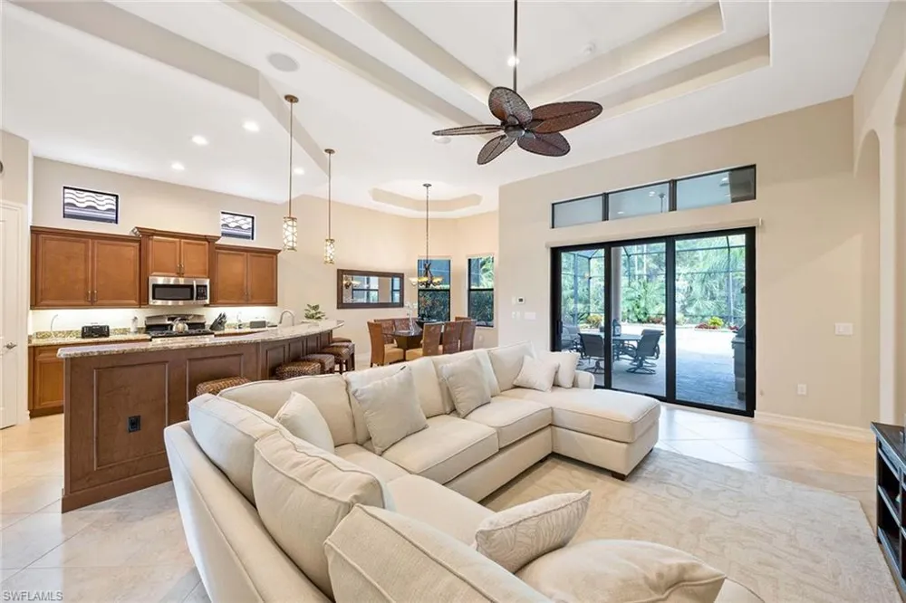 6255 Brunello Lane Naples, FL 34113