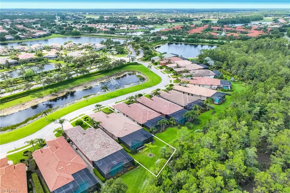 6255 Brunello Lane Naples, FL 34113