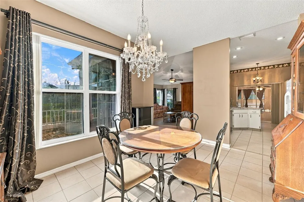 602 MASTERPIECE DRIVE #198 Sun City Center, FL 33573