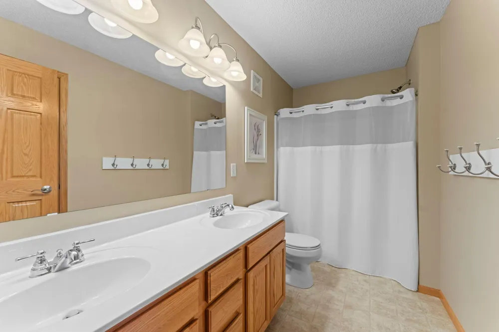 14068 Auburn Avenue Rosemount, MN 55068