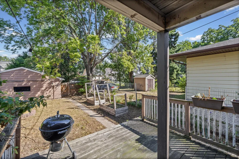 909 Sherburne Avenue Saint Paul, MN 55104