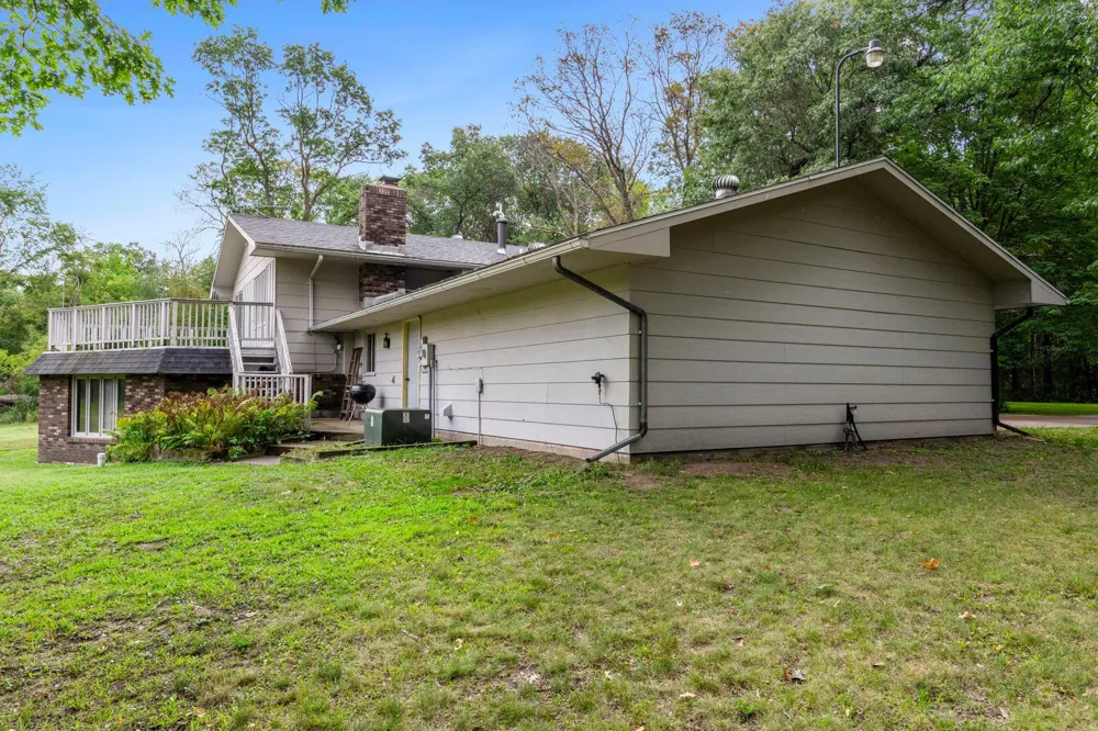 569 327th Avenue NE Cambridge, MN 55008