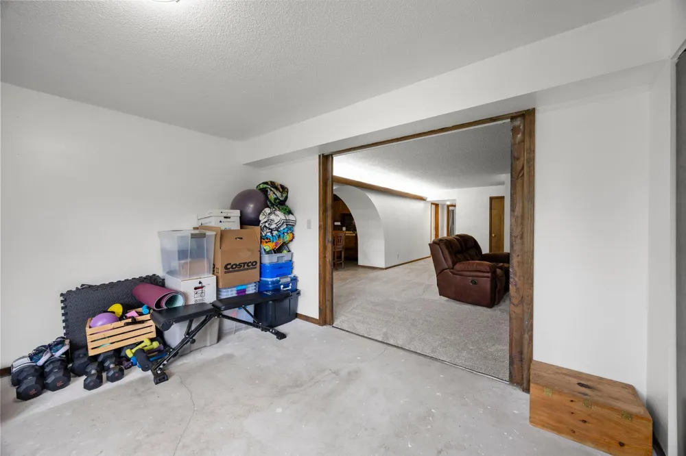 569 327th Avenue NE Cambridge, MN 55008