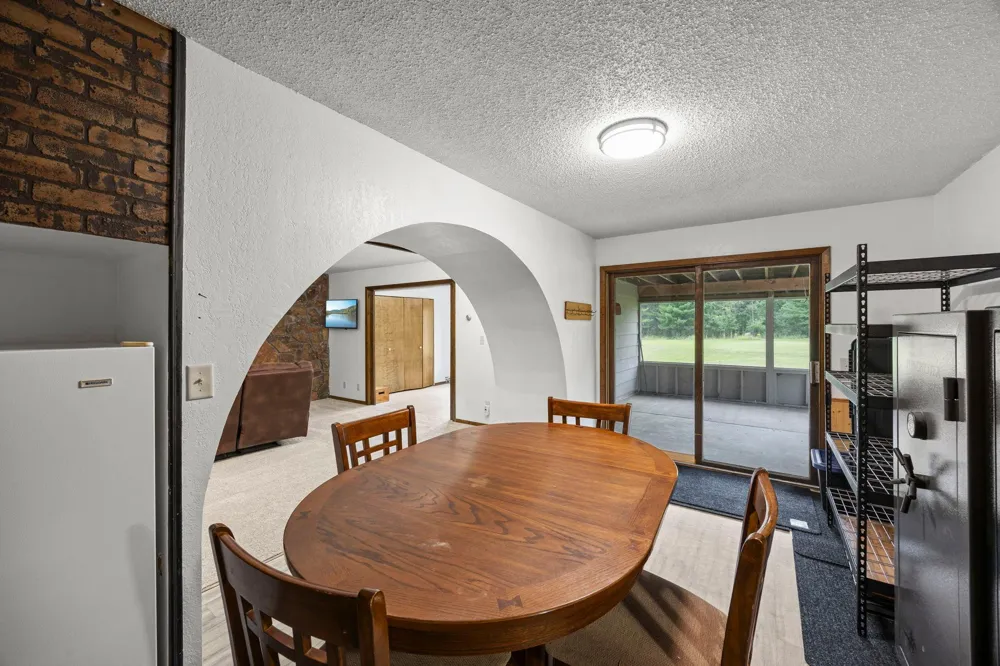 569 327th Avenue NE Cambridge, MN 55008